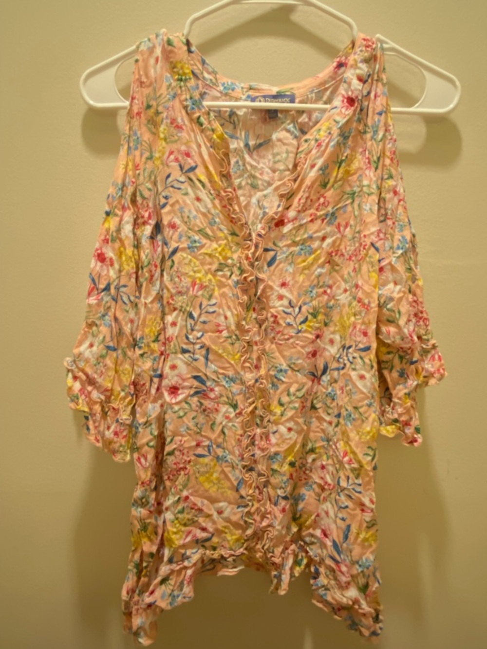 ‼️2 for $12‼️ Democracy Peach Pink Floral Ruffle Tunic